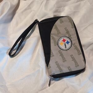 Steelers Logo Wristlet Wallet